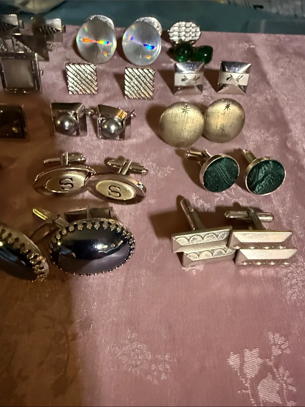 Silver-Tone Men’s Cufflinks Set in Mixed Colors